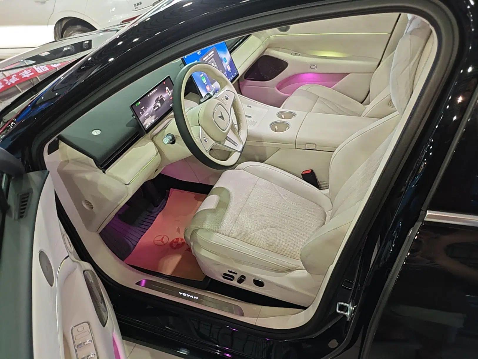 VOYAH Lantu Chiguang L 2026 Four-Wheel-Drive Ultra — миниатюра 18