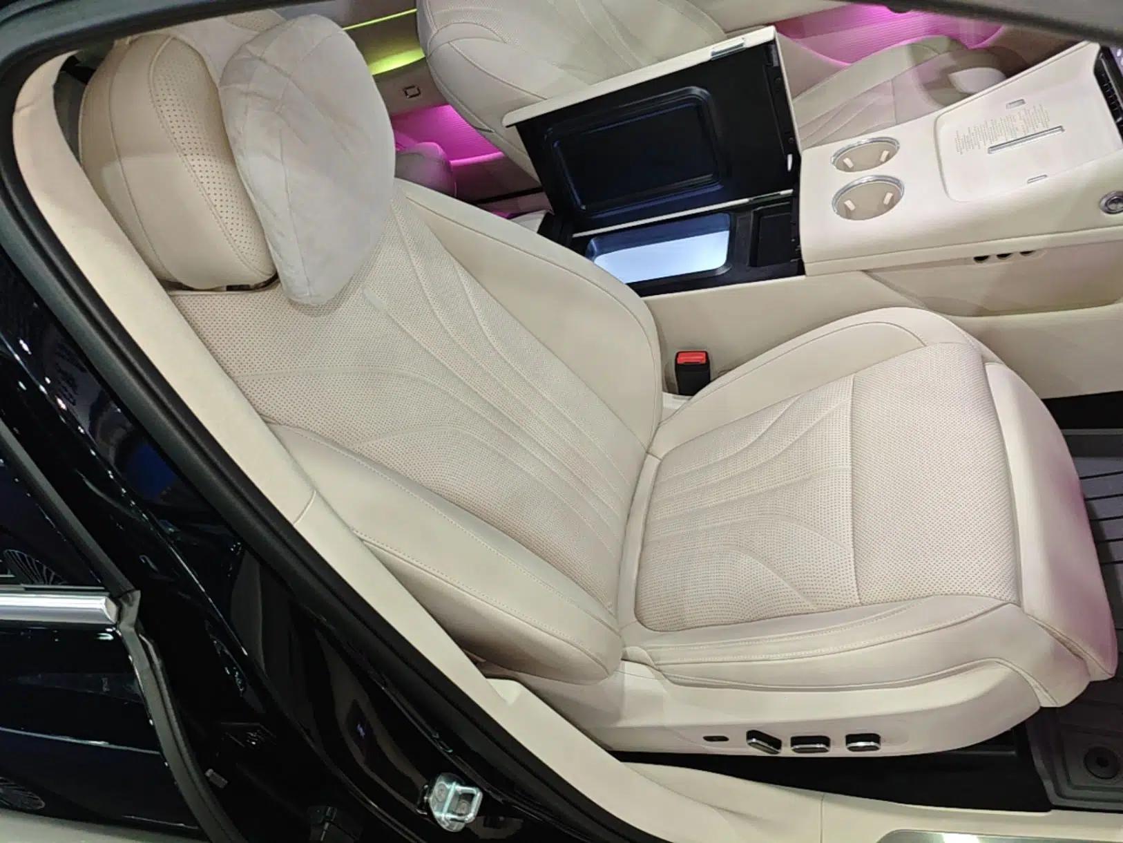 VOYAH Lantu Chiguang L 2026 Four-Wheel-Drive Ultra — миниатюра 19