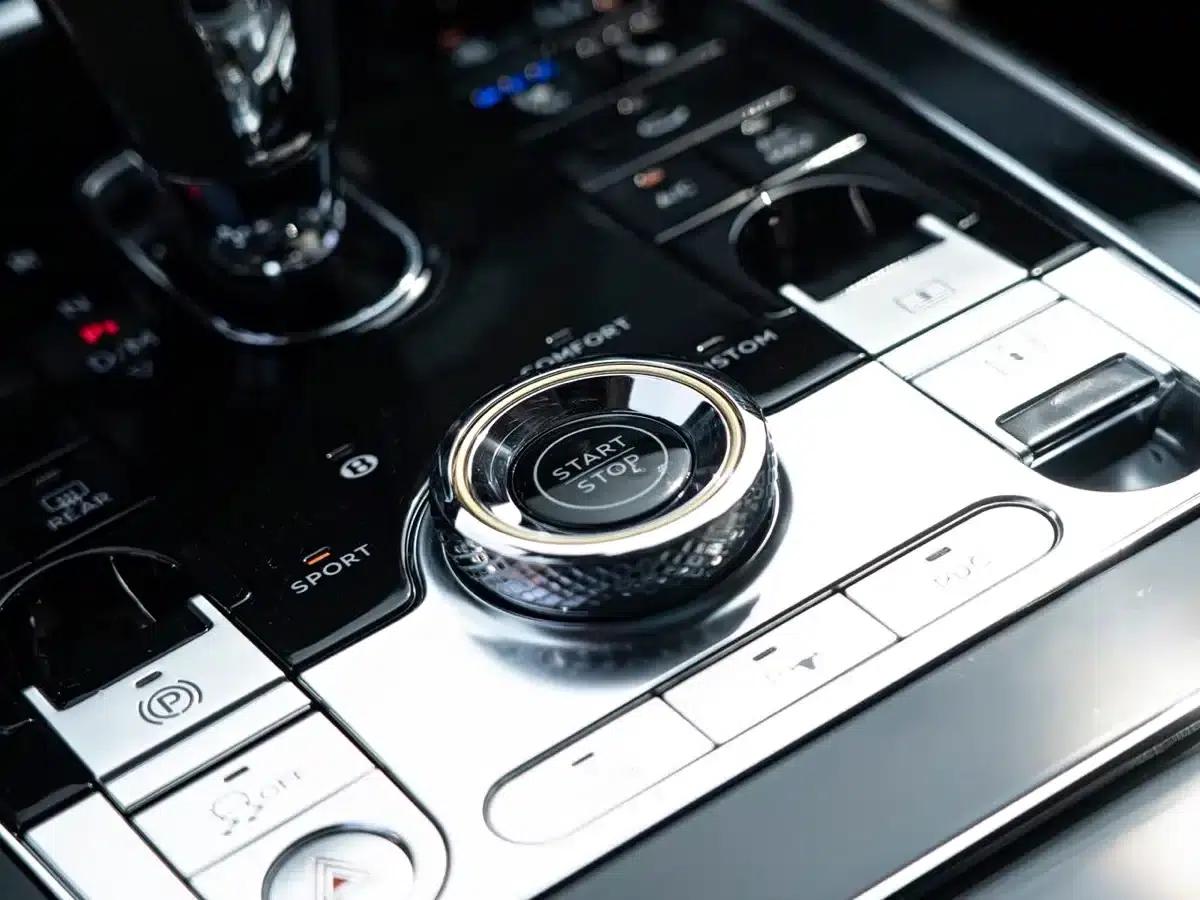 2024 Flying Spur Plug-in Hybrid 2.9T V6 Hybrid — миниатюра 15
