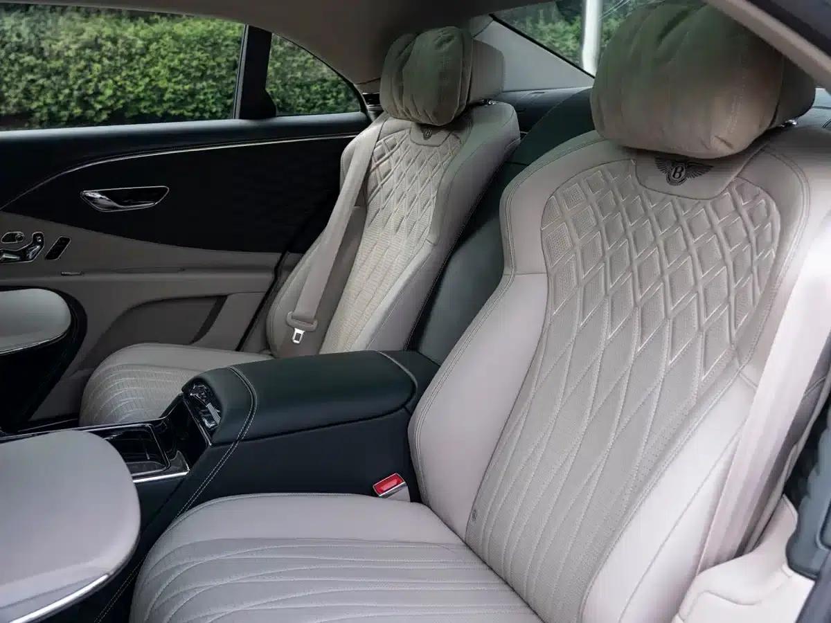 2024 Flying Spur Plug-in Hybrid 2.9T V6 Hybrid — миниатюра 19