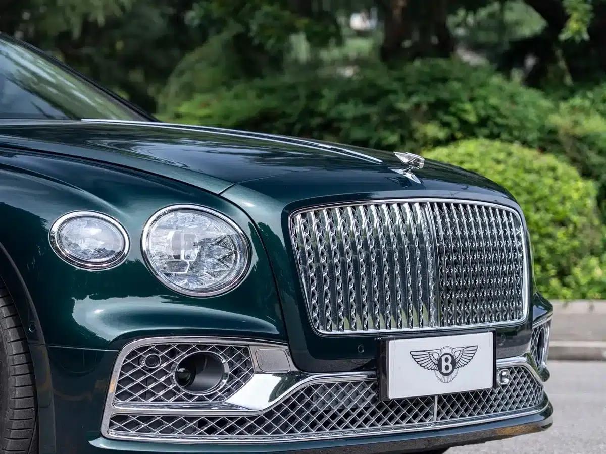 2024 Flying Spur Plug-in Hybrid 2.9T V6 Hybrid — миниатюра 6