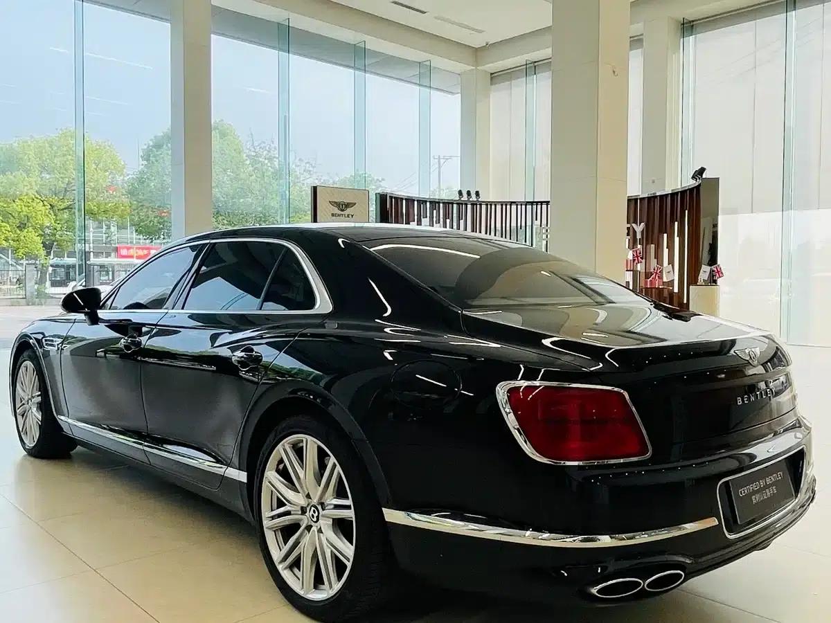 2022 Flying Spur Plug-in Hybrid 2.9T V6 — миниатюра 6