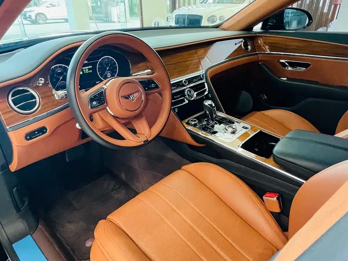 2022 Flying Spur Plug-in Hybrid 2.9T V6 — миниатюра 10