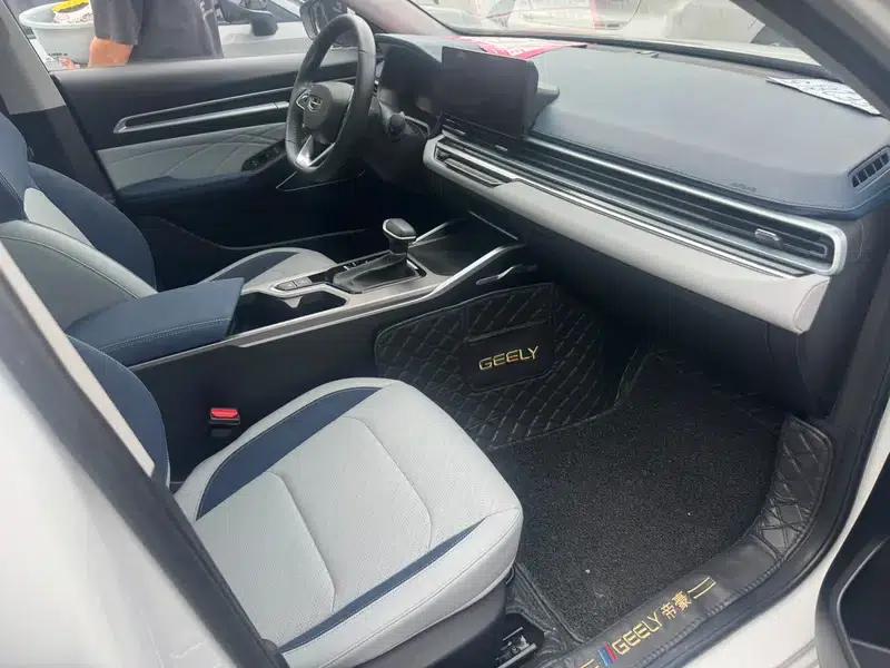 Geely Emgrand 2022 4th Generation 1.5L CVT Luxury Edition — миниатюра 7