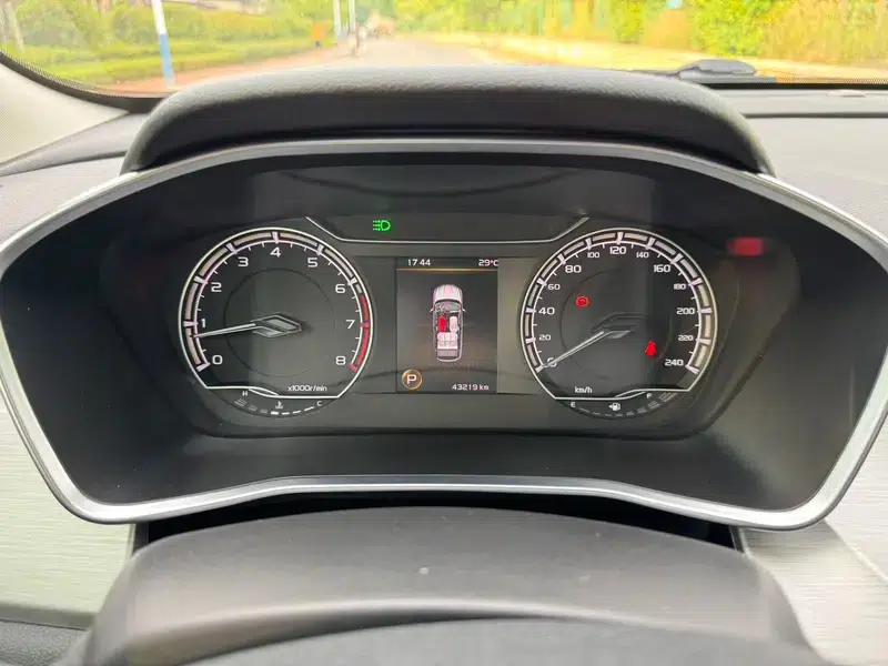 Geely Binyue 2021 240T DCT Diamond Edition — миниатюра 13