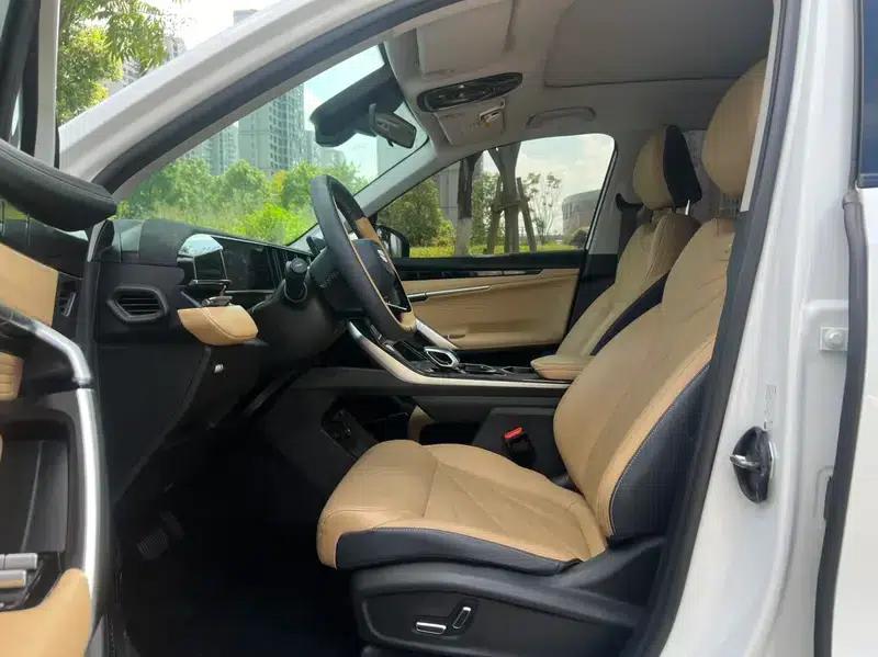 Geely Boyue L 2023 1.5TD DCT Premium Edition — миниатюра 11