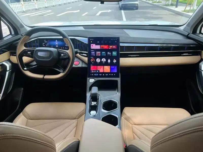Geely Boyue L 2023 1.5TD DCT Premium Edition — миниатюра 10