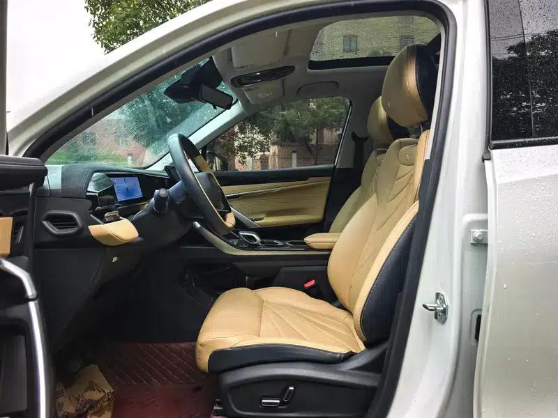 Geely Boyue L 2023 1.5TD DCT Luxury Edition — миниатюра 16
