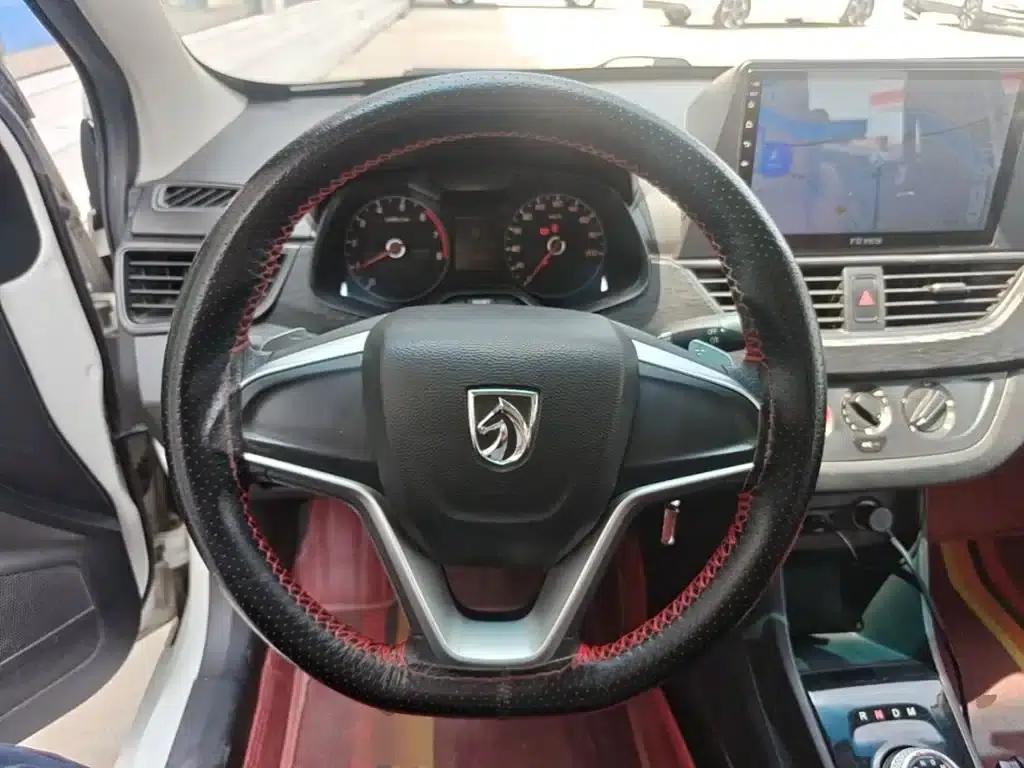 Baojun 310 2017 1.5L Automatic Comfort Model — миниатюра 11