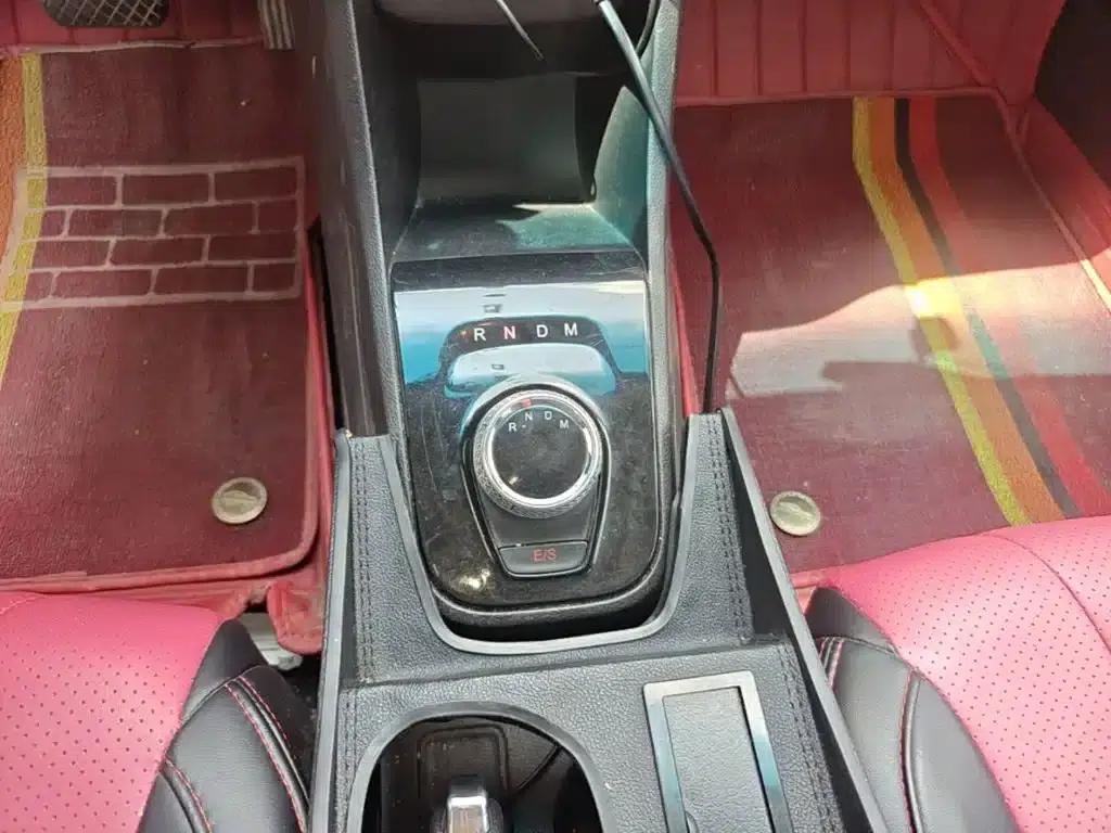 Baojun 310 2017 1.5L Automatic Comfort Model — миниатюра 14