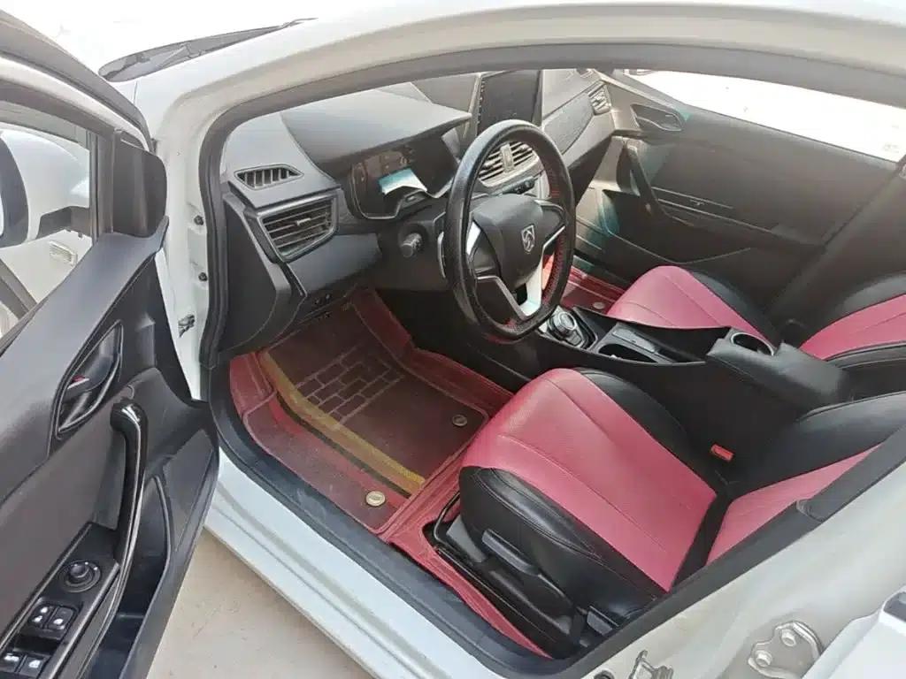 Baojun 310 2017 1.5L Automatic Comfort Model — миниатюра 16