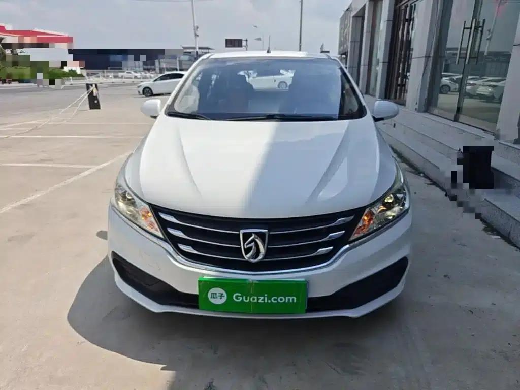 Baojun 310 2017 1.5L Automatic Comfort Model — миниатюра 3