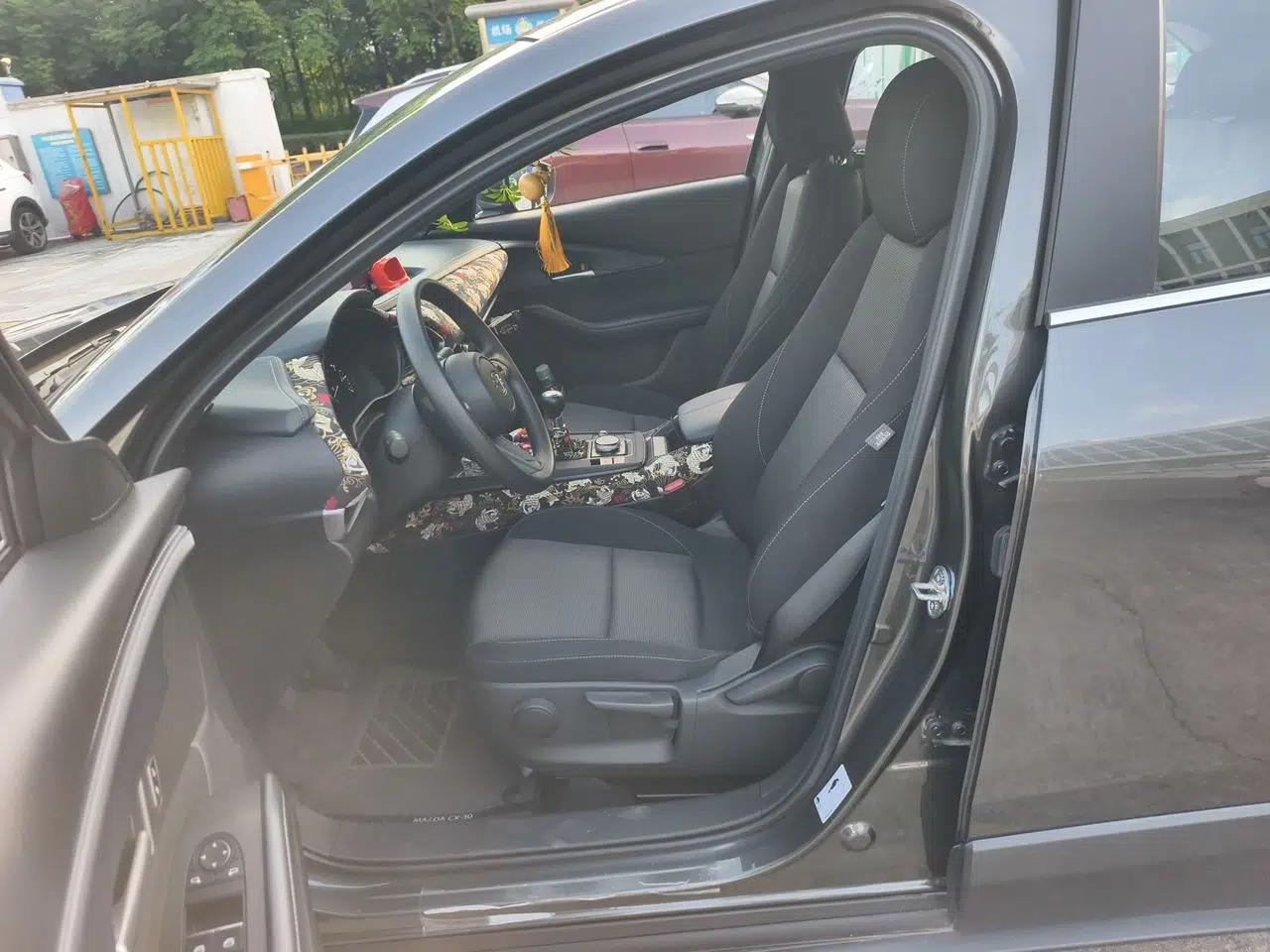 Mazda CX-30 2020 2.0L Manual Shangyue Trim — миниатюра 15