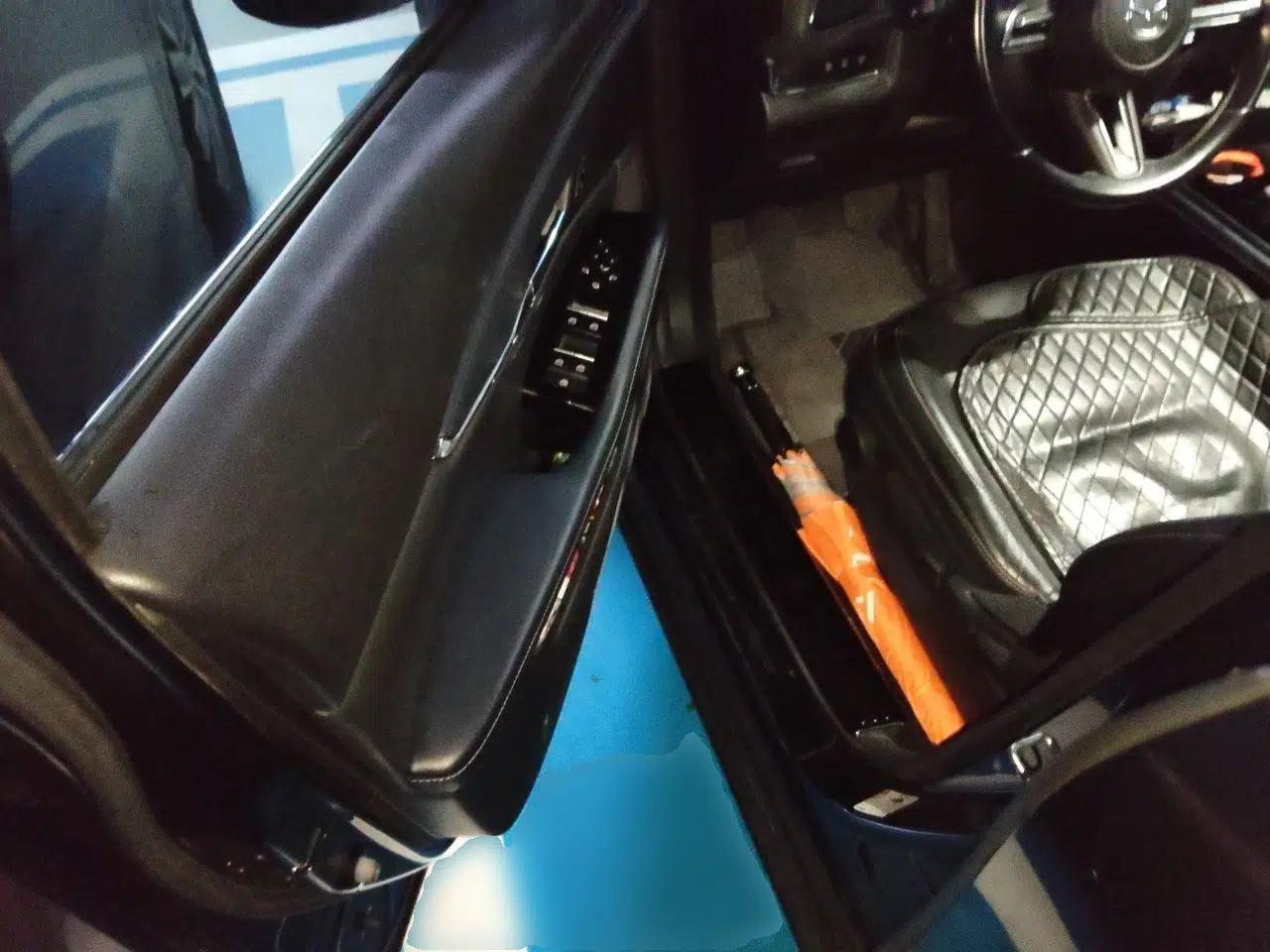 Mazda CX-30 2020 2.0L Automatic Joyful Model — миниатюра 16
