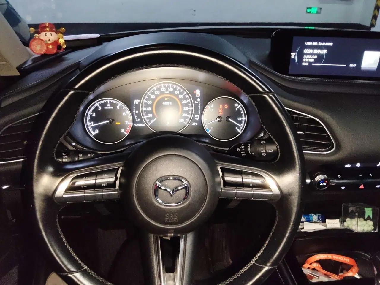 Mazda CX-30 2020 2.0L Automatic Joyful Model — миниатюра 10