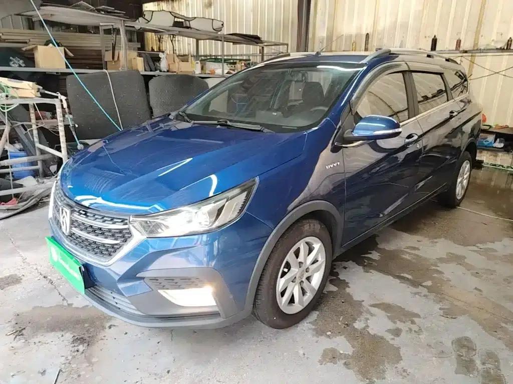 Baojun 310W 2018 1.5L Automatic Fashion Model (National VI Emission Standard) — миниатюра 1