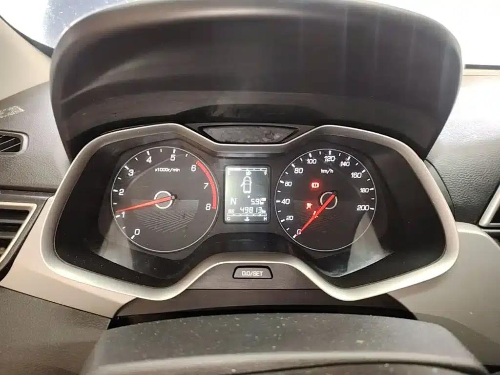 Baojun 310W 2018 1.5L Automatic Fashion Model (National VI Emission Standard) — миниатюра 12