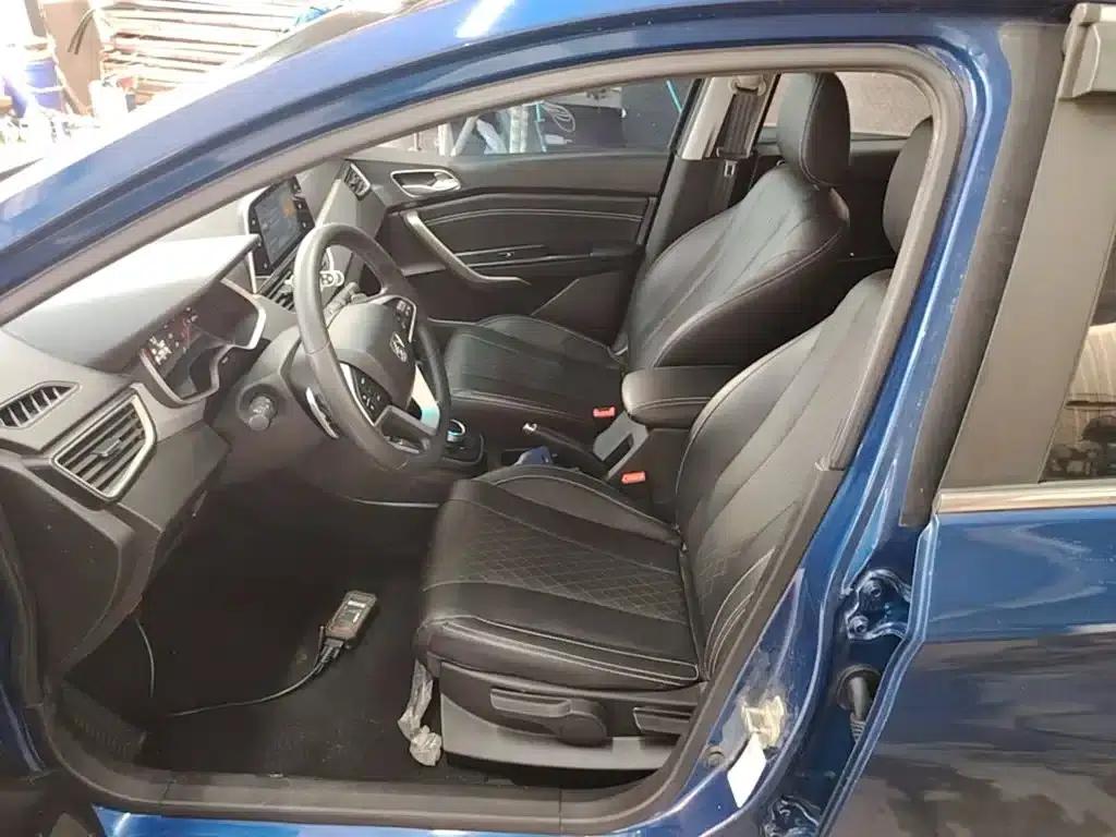 Baojun 310W 2018 1.5L Automatic Fashion Model (National VI Emission Standard) — миниатюра 15