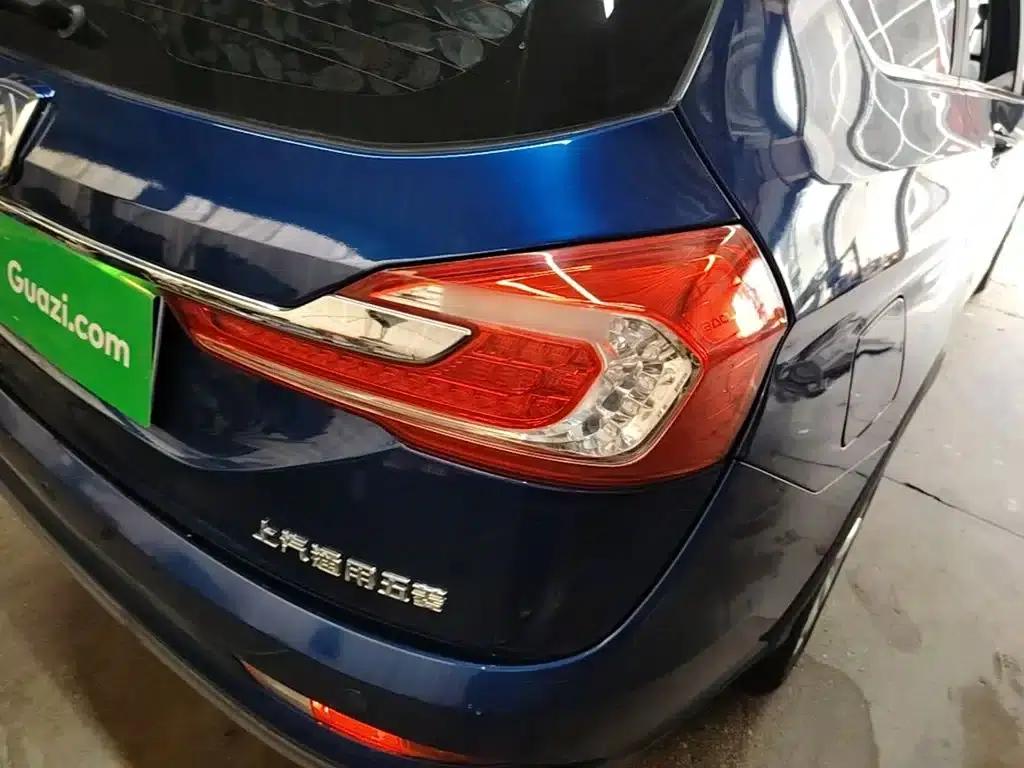 Baojun 310W 2018 1.5L Automatic Fashion Model (National VI Emission Standard) — миниатюра 8