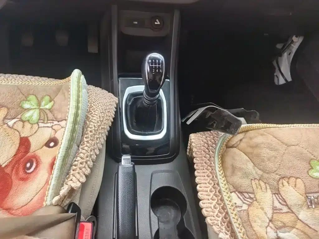 Baojun 310W 2017 1.5L Manual Comfort Model (National V Emission Standard) — миниатюра 14