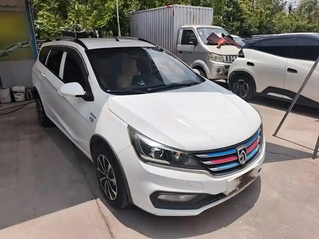 Baojun 310W 2017 1.5L Manual Comfort Model (National V Emission Standard) — миниатюра 4