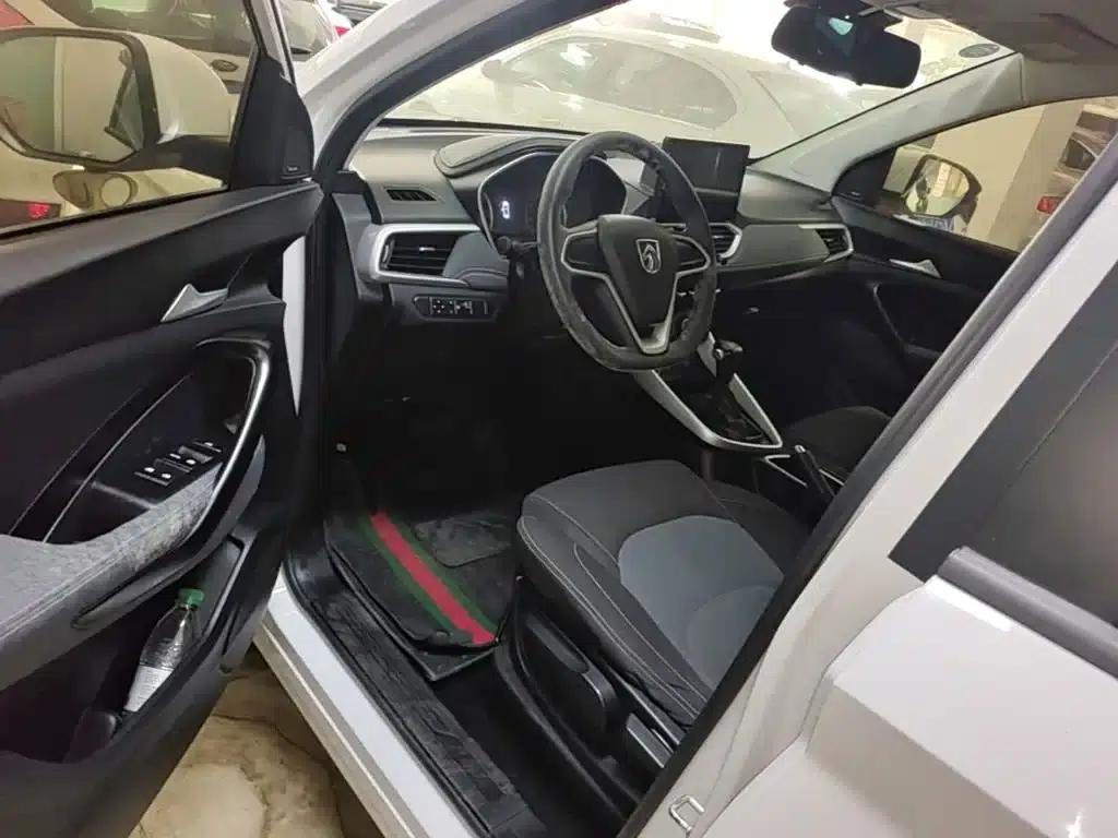 Baojun 530 2019 1.5T CVT Elite 7-seater National V emission standard — миниатюра 16