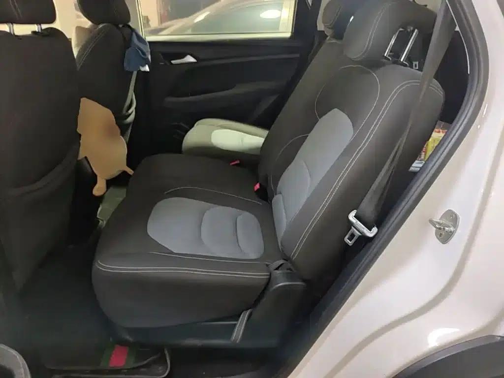 Baojun 530 2019 1.5T CVT Elite 7-seater National V emission standard — миниатюра 17