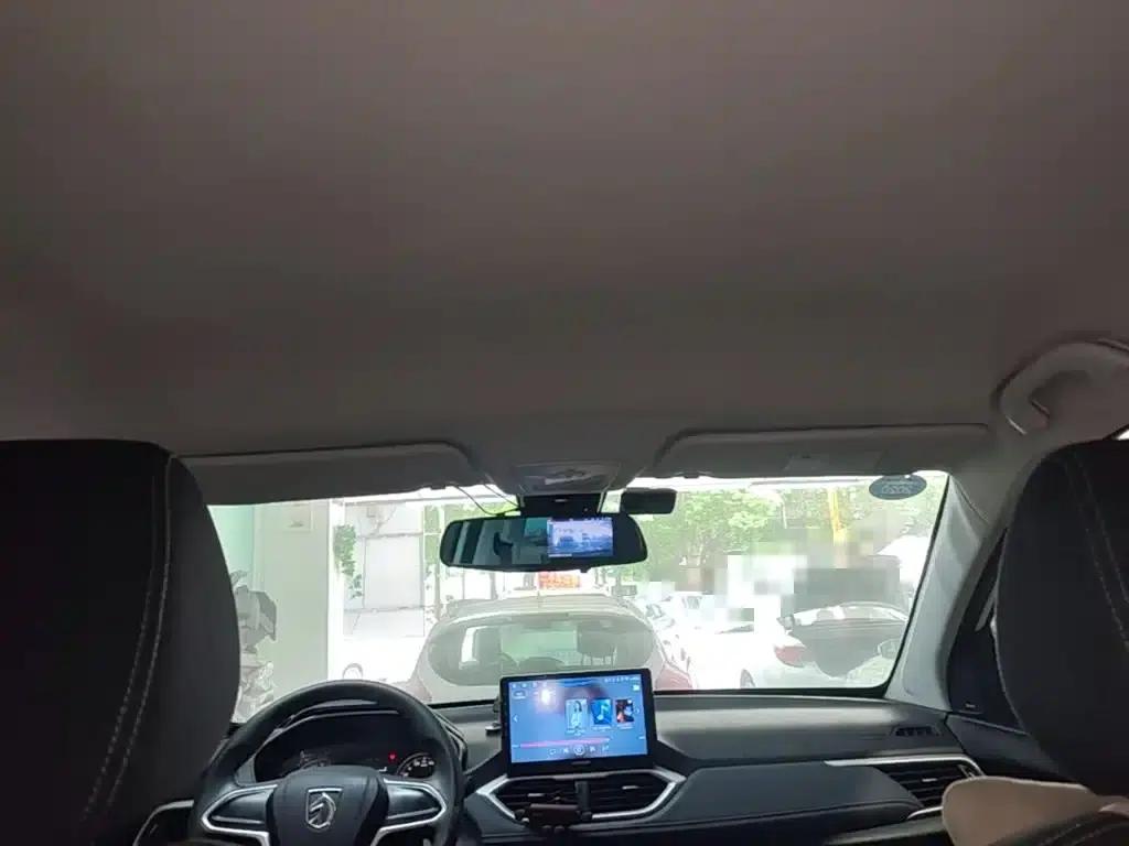 Baojun 530 2019 1.5T CVT Elite 7-seater National V emission standard — миниатюра 18