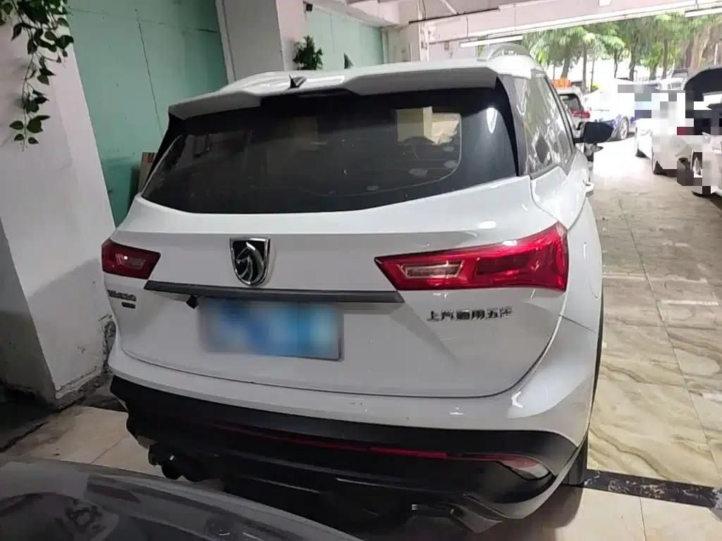 Baojun 530 2019 1.5T CVT Elite 7-seater National V emission standard — миниатюра 6