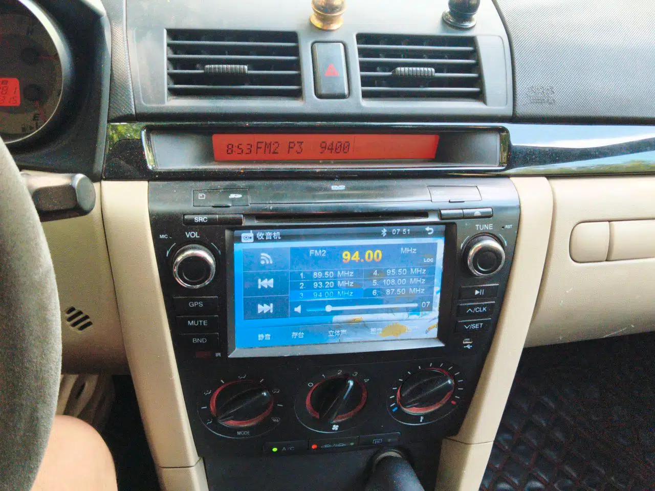 Mazda 3 2012 1.6L Manual Classic Standard Edition — миниатюра 13