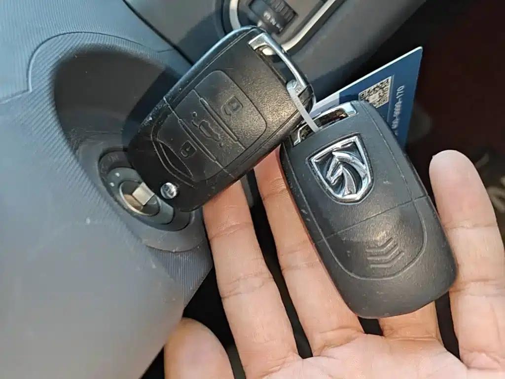 Baojun E100 2020 Model 305KM Smart Edition — миниатюра 17