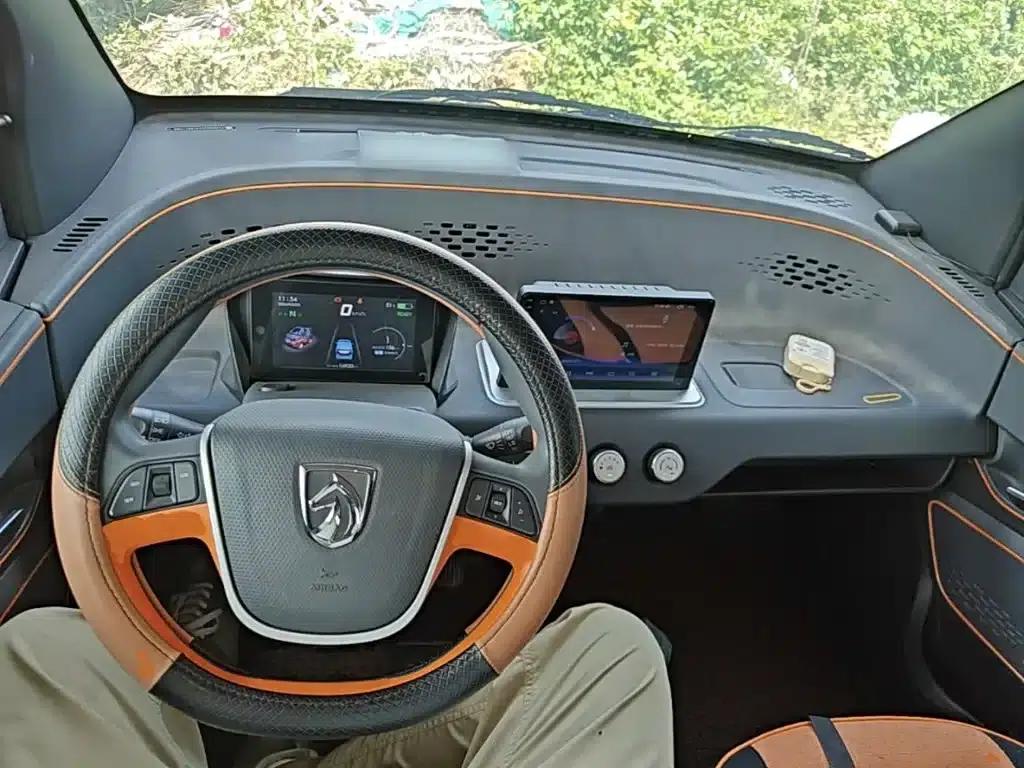 Baojun E100 2020 Model 305KM Smart Edition — миниатюра 6
