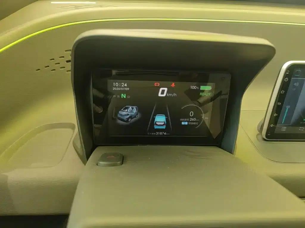 Baojun E100 2019 Model 250KM Smart Edition — миниатюра 12