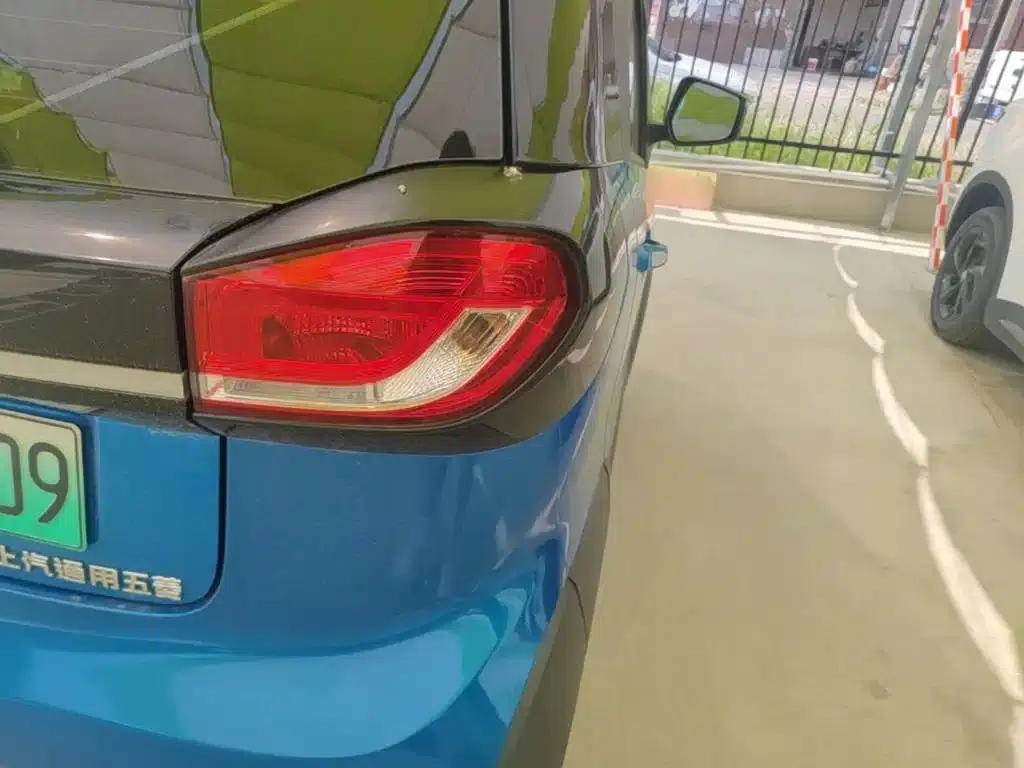 Baojun E100 2019 Model 250KM Smart Edition — миниатюра 8