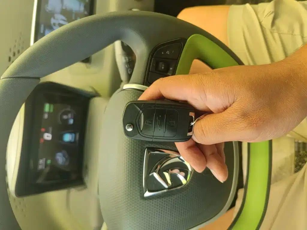 Baojun E100 2019 Model 250KM Smart Edition — миниатюра 9