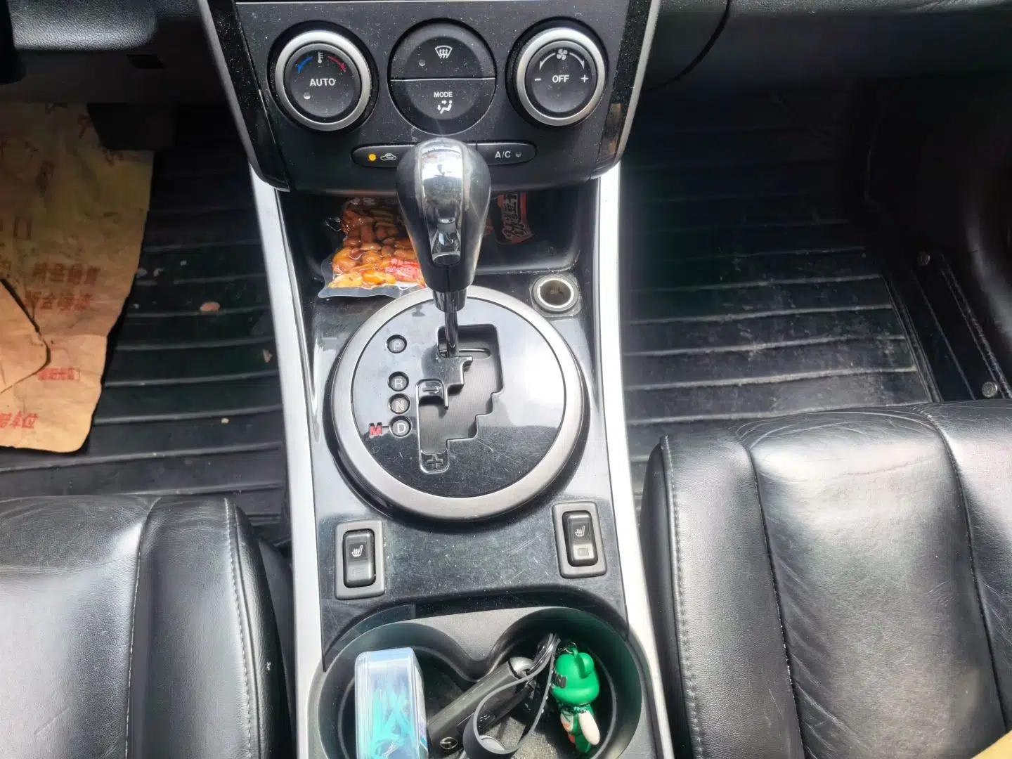Mazda CX-7 2011 2.5L Luxury Edition — миниатюра 14