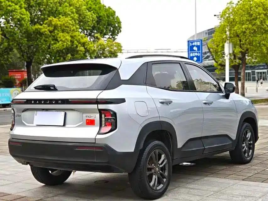 Baojun RS-3 2020 1.5L CVT 24-Hour Online Elite Edition — миниатюра 5