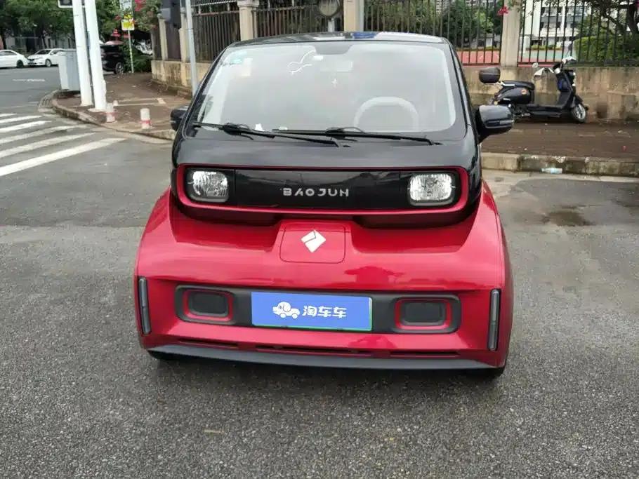 Baojun E300 2020 Plus Interstellar Intelligent Driving Edition — миниатюра 2