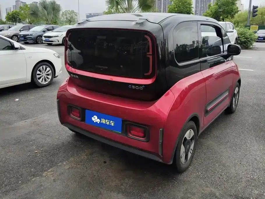 Baojun E300 2020 Plus Interstellar Intelligent Driving Edition — миниатюра 3