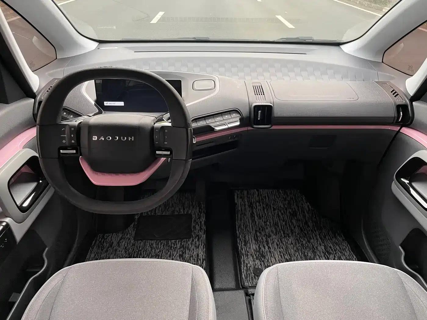Baojun E300 2020 Plus Interstellar Smart Edition — миниатюра 13