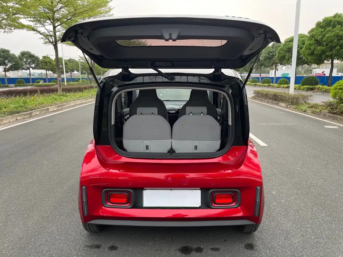 Baojun E300 2020 Plus Interstellar Smart Edition — миниатюра 9