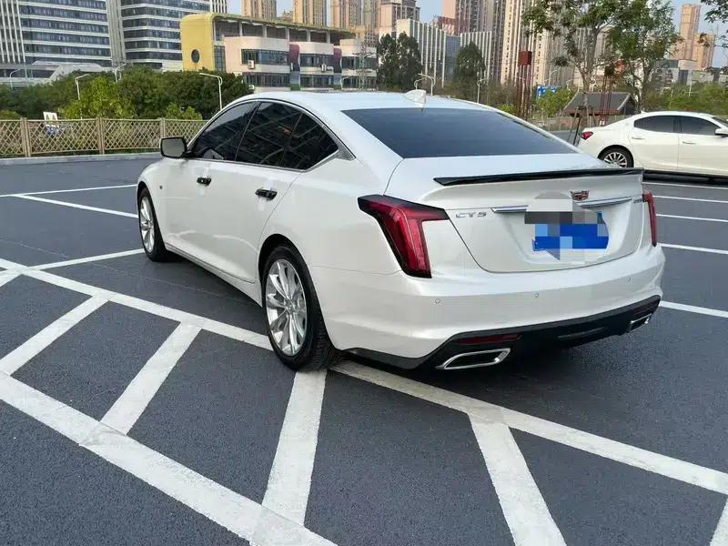 2022 Cadillac CT5 28T Luxury — миниатюра 4