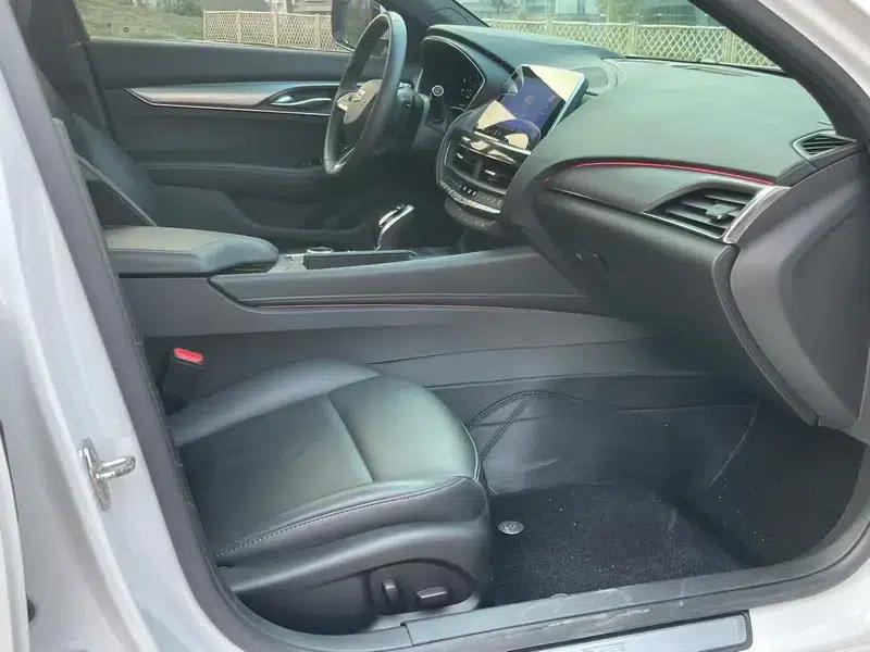 2022 Cadillac CT5 28T Luxury — миниатюра 7