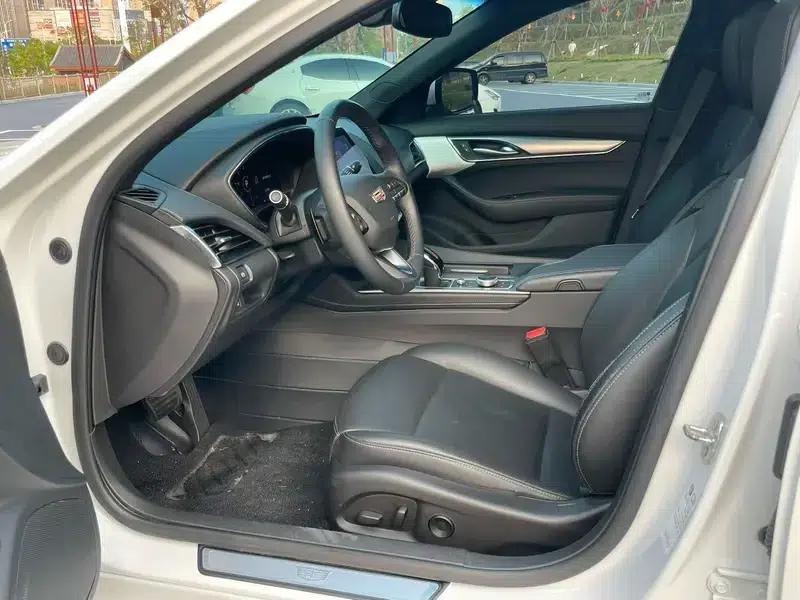2022 Cadillac CT5 28T Luxury — миниатюра 9