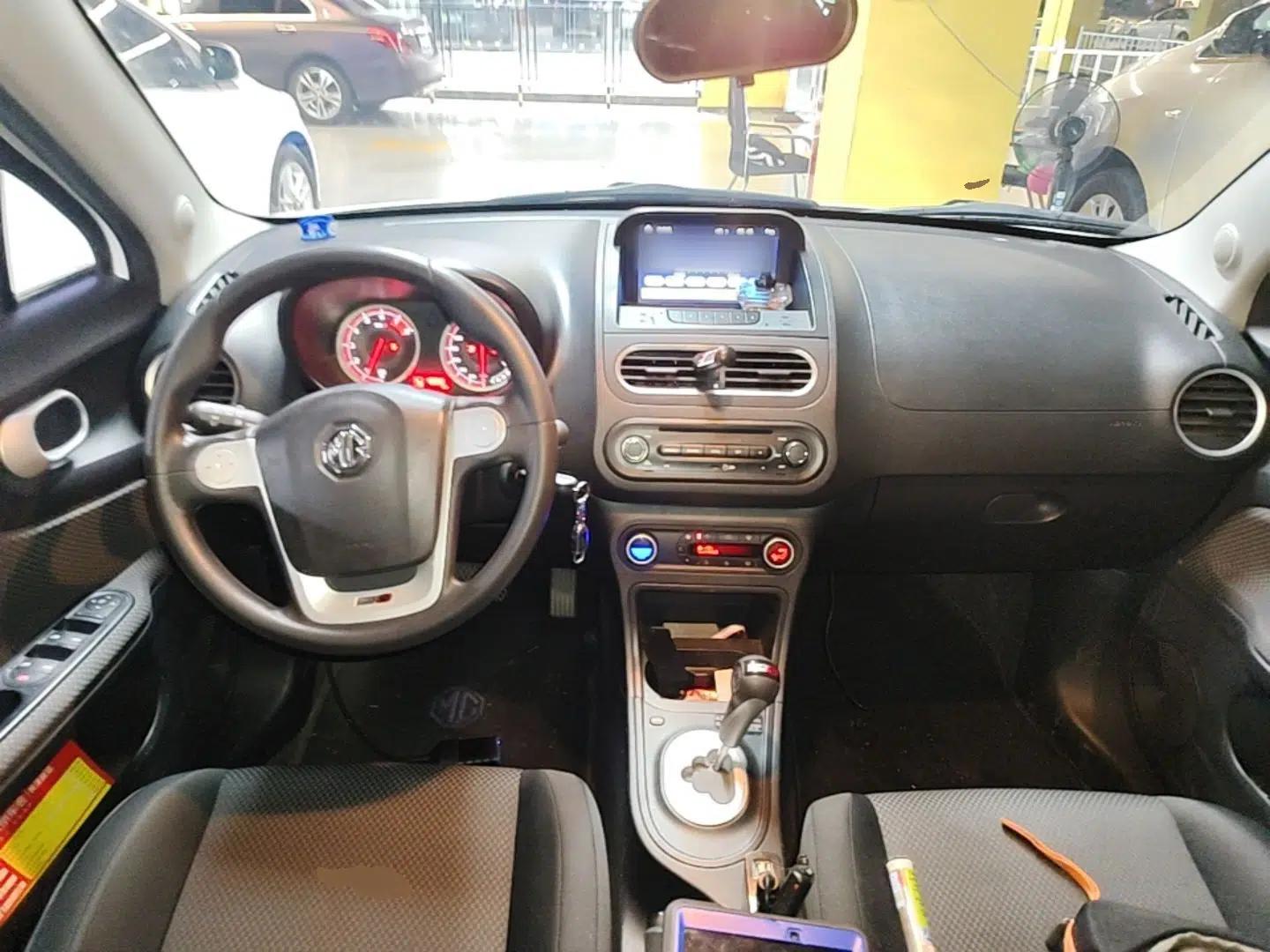 MG 3 2014 1.5L AMT Elite Edition — миниатюра 12