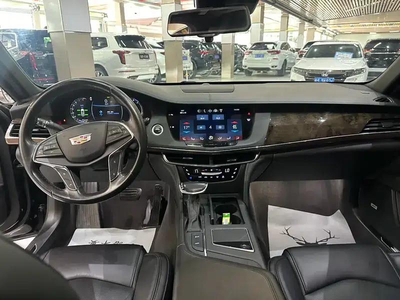 2017 Cadillac CT6 28T Luxury — миниатюра 8