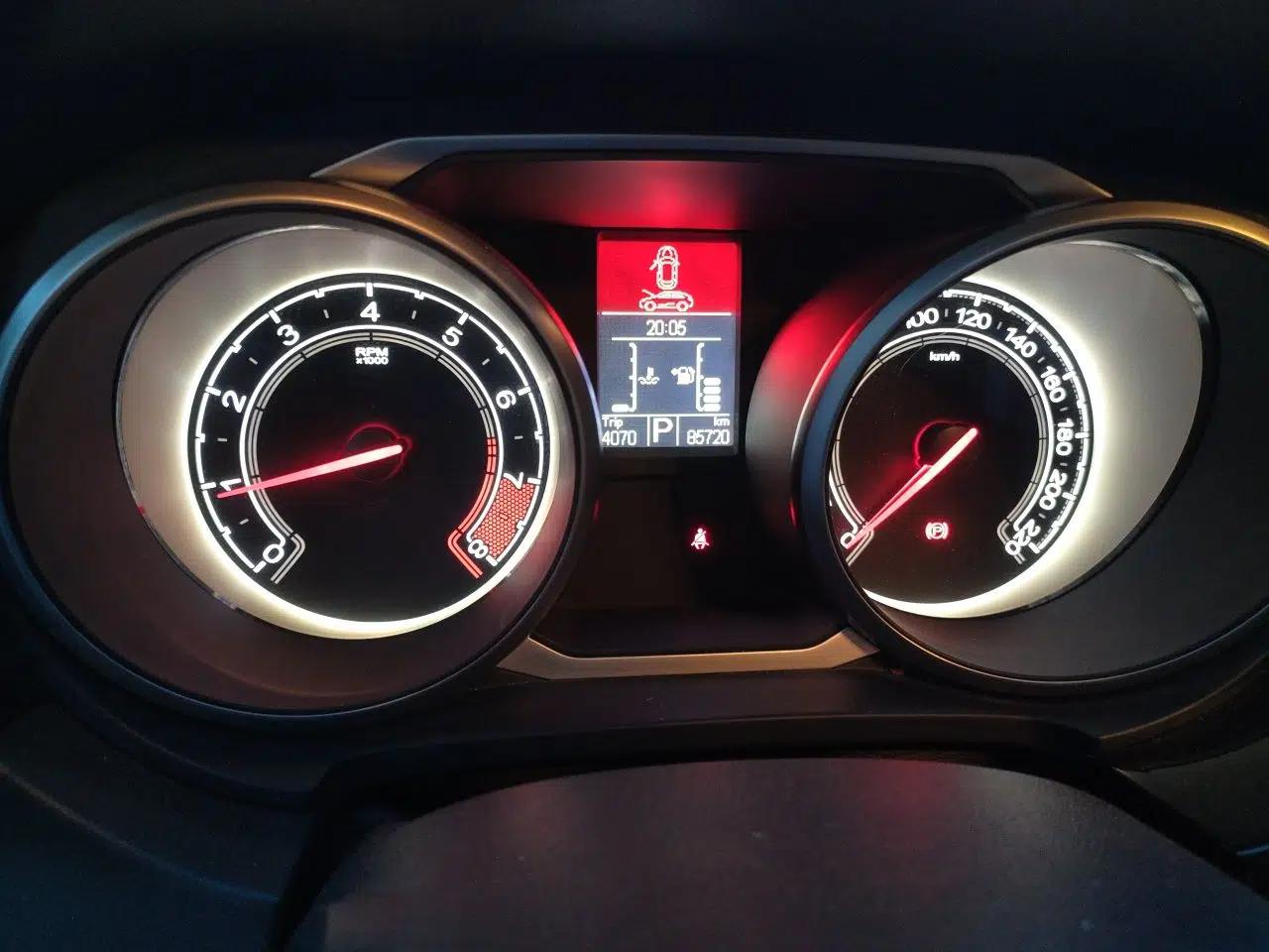 MG GS 2015 2.0TGI TST Four-Wheel Drive Flagship Edition — миниатюра 12