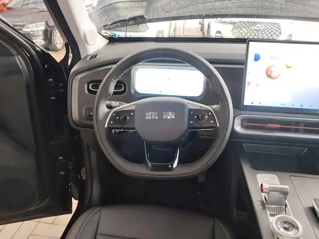 Beijing BJ30 2026 Traveler 1.5T Hybrid Standard Edition — миниатюра 11