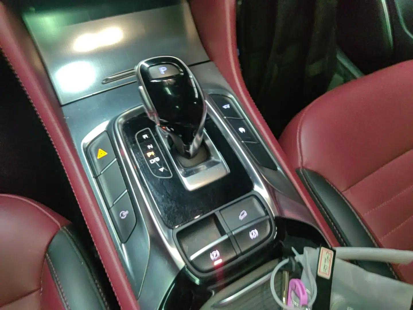 MG HS 2019 30T Automatic 2WD Trophy Enhanced Version China VI Standard — миниатюра 16