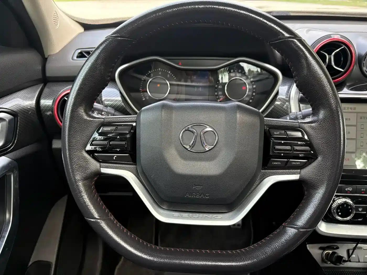 Beijing BJ20 2016 1.5T CVT Luxury Edition — миниатюра 6